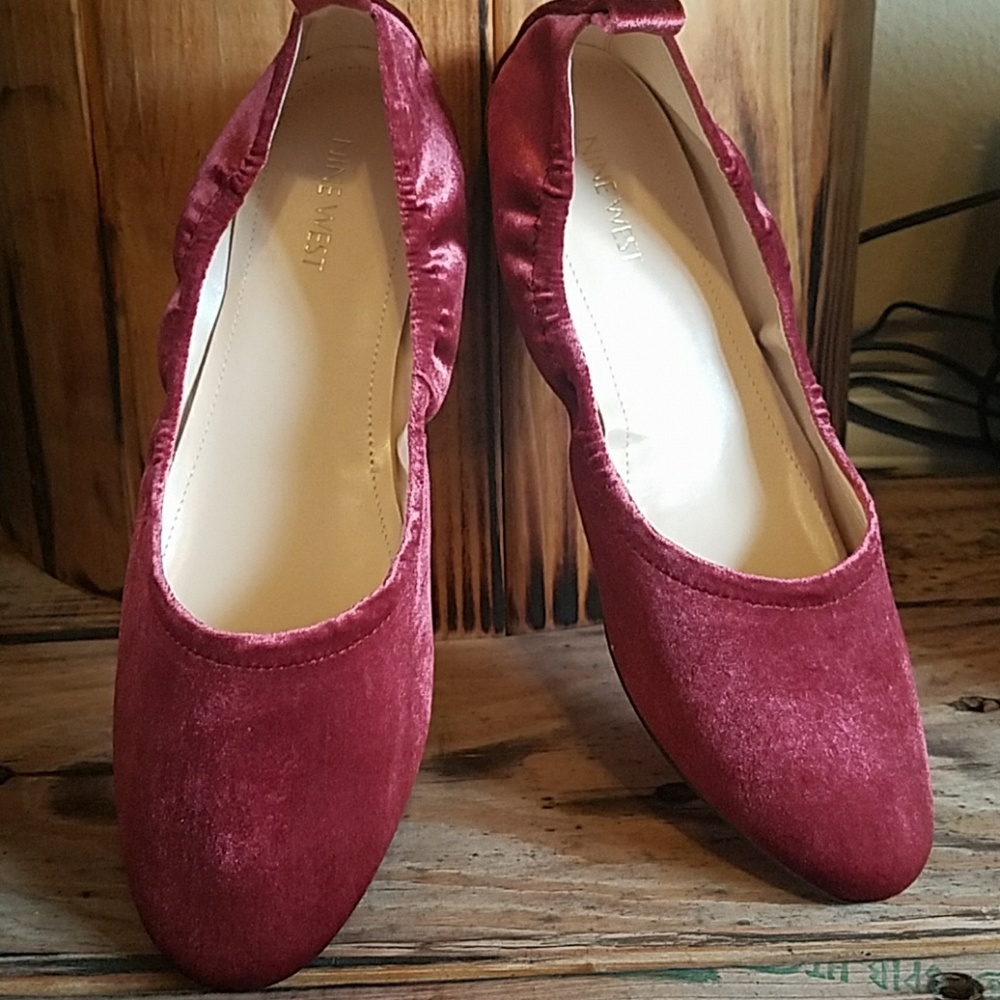 Nine West super comfortable flats, never worn